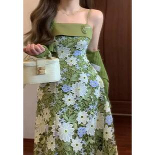 连衣裙女 新款 巨好看气质法式 度假风绿色蕾丝碎花吊带裙子2026春季