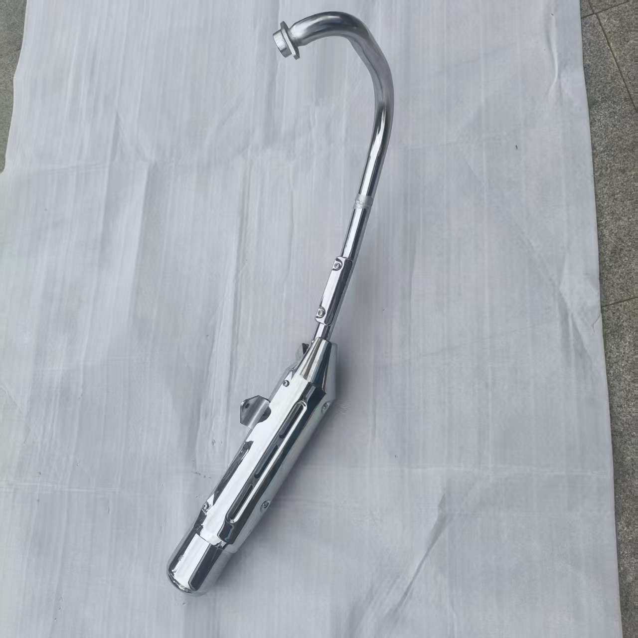 适用雅马哈天剑YBR125消声器排气管