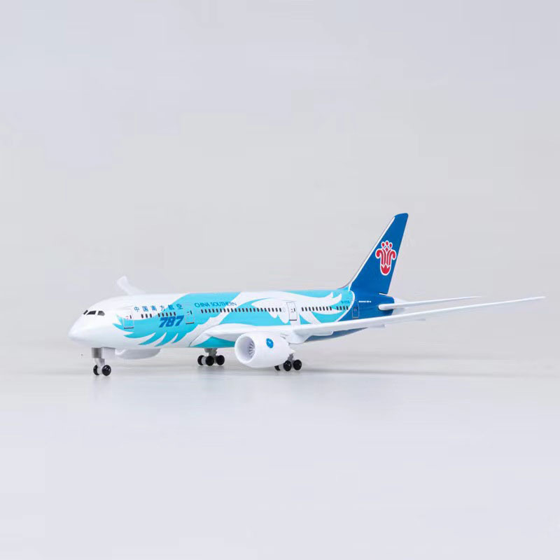 飞机模型20CM波音787南航客机模型带灯仿真飞机带轮中国南方航空