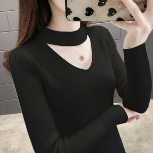 2023春秋新款黑色内搭半高V领镂空针织打底衫毛衣女士挂脖上衣女