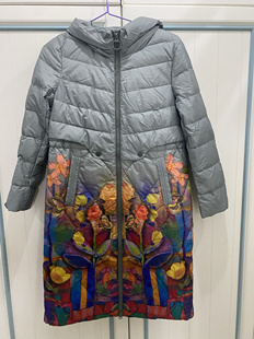宝莱国际羽绒服38码 实物花型图案没有照片深