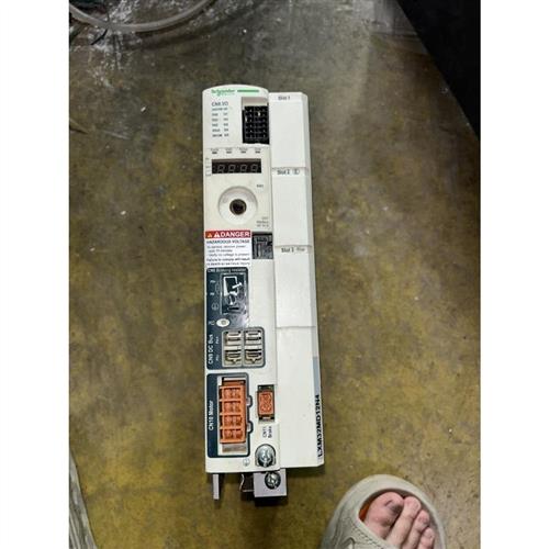 施耐德伺服驱动器(LXM32MD12N4)二手拆机成色如图议价