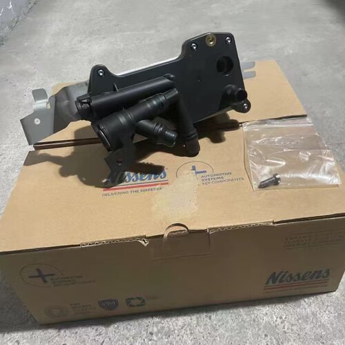 适用宝马5系F18F10 520523528530 GTF07 7系730N52波箱机油散热器