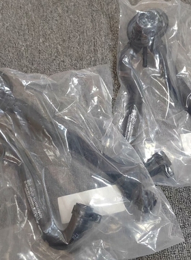 奔驰S320 S350 S400 S450 S500 S600 S63AMG W217W222暖风水管