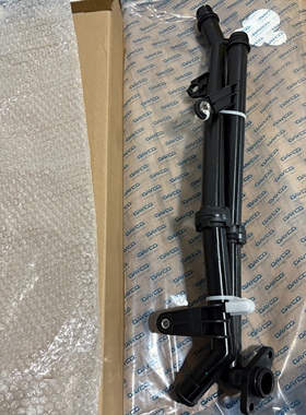 奔驰C180C260C200E200E260SLK200M271加热器供给冷却水管暖水管