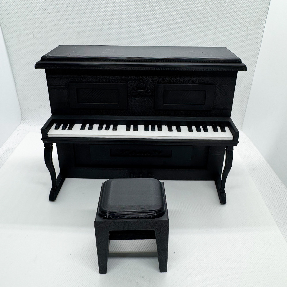 LYTP12021 1/12 娃娃屋微型老式钢琴和凳子套装 画廊    1pc