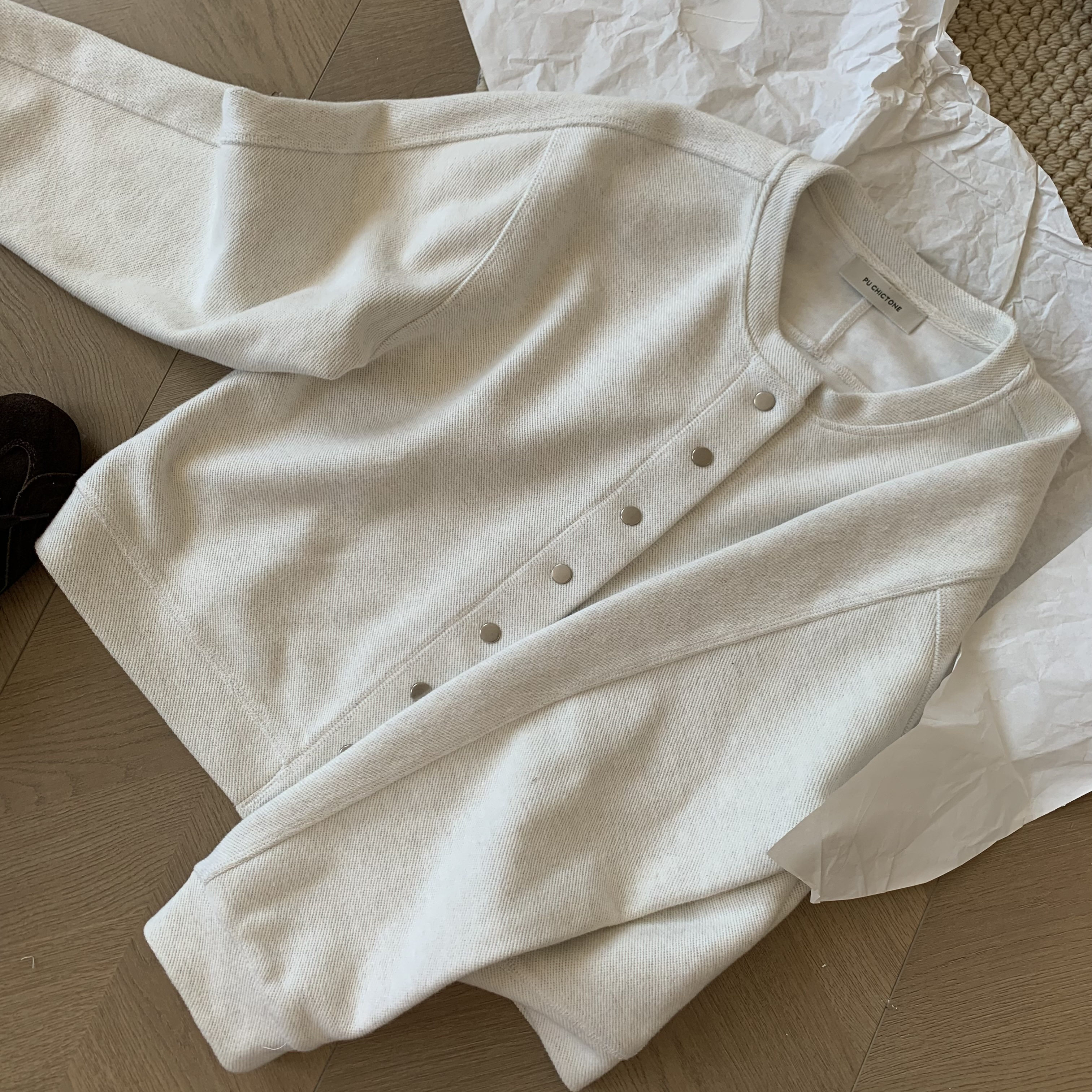 韩系极简云层肌理感圆领单排扣棒球外套,女装/女士精品,短外套,淘宝优惠券,粉丝福利购,淘宝优惠卷