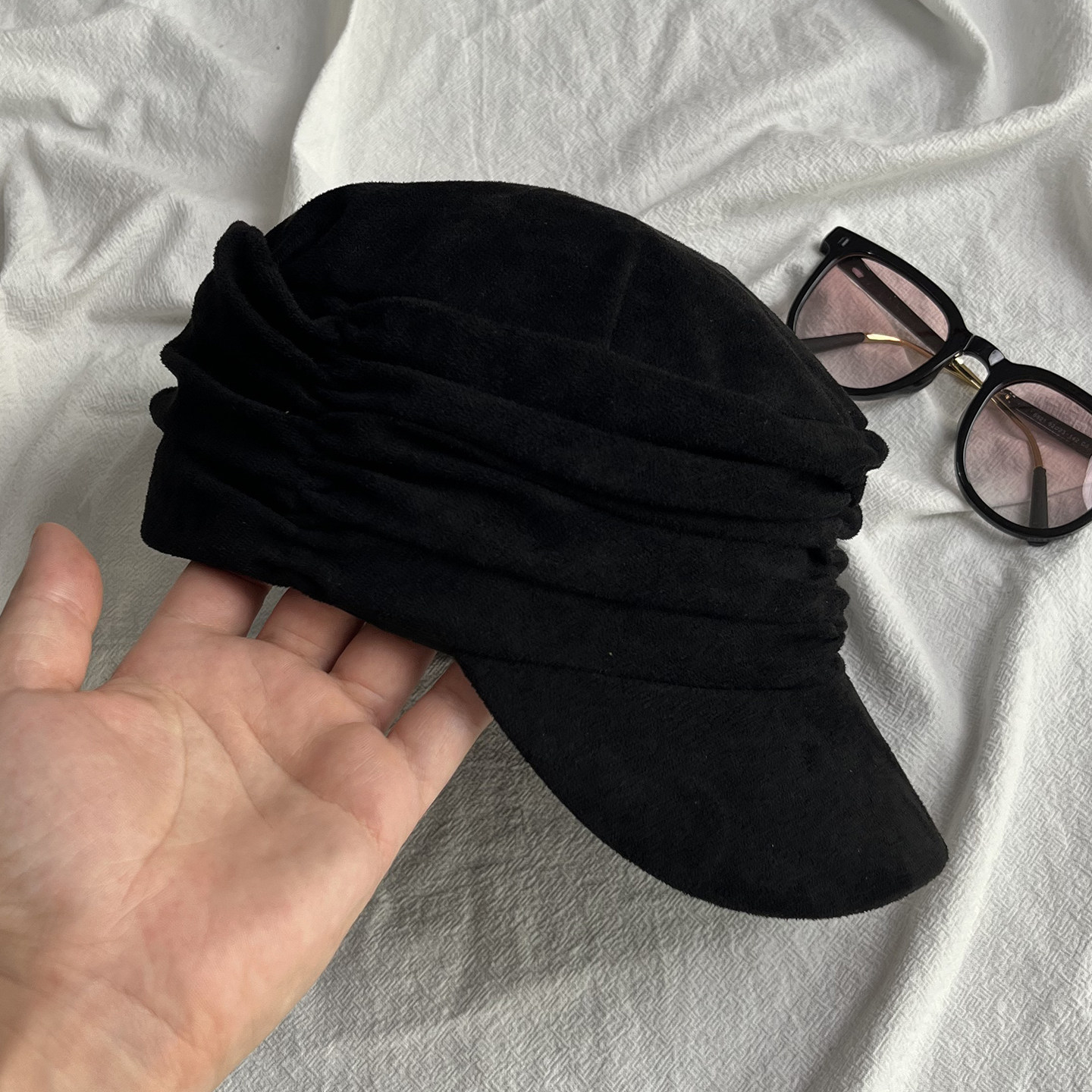 秋季复古麂皮绒显脸小遮阳鸭舌帽
