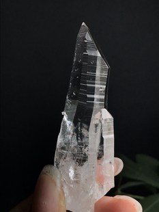 20250339哥伦比亚pb矿区的利姆利亚手术刀68/23mm，29.6g，592元