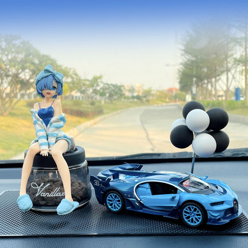 2024新款动漫手办蕾姆汽车摆件