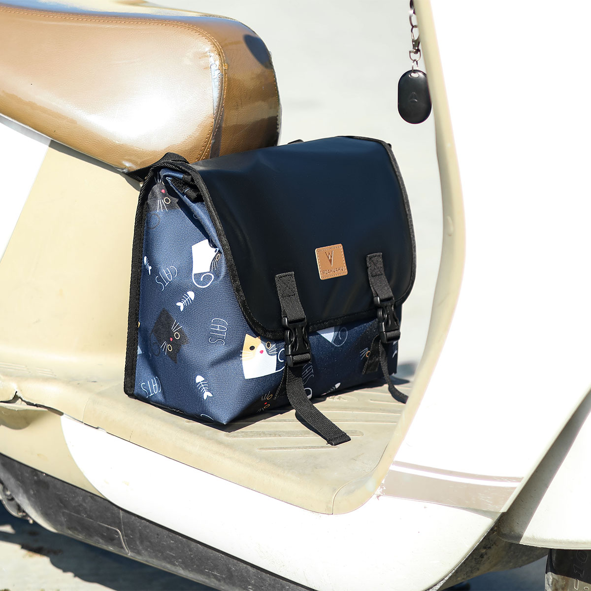 电动车前挂包踏板包收纳大容量