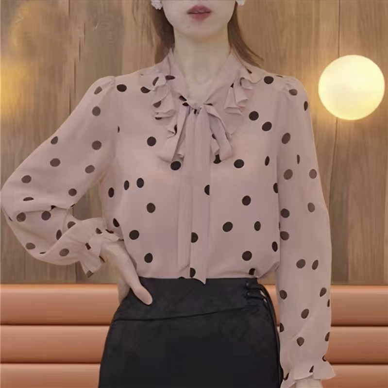 春秋长袖妈妈装雪纺小衫女新款洋气减龄遮肉气质上衣荷叶边打底衫