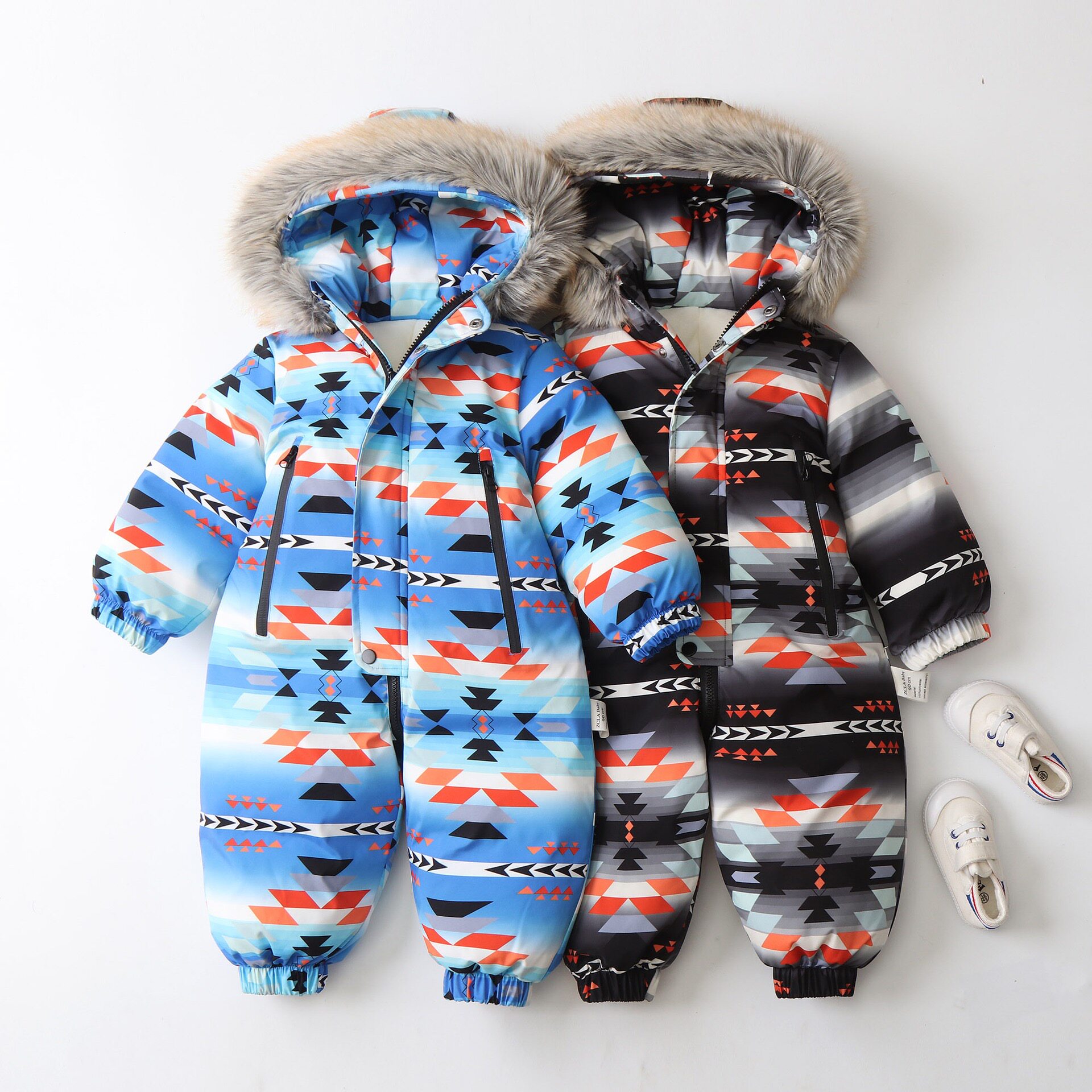 印花连帽加绒加厚儿童滑雪服连体衣2025冬季新款防风防水宝宝爬服