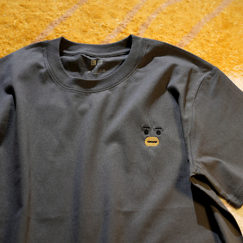 업치는 당신이 나를 참지 못하고 나를 죽일 수 없는 모습을 보고 싶어합니다. 커플을 위한 중국 트렌디한 자수 캐주얼 탑