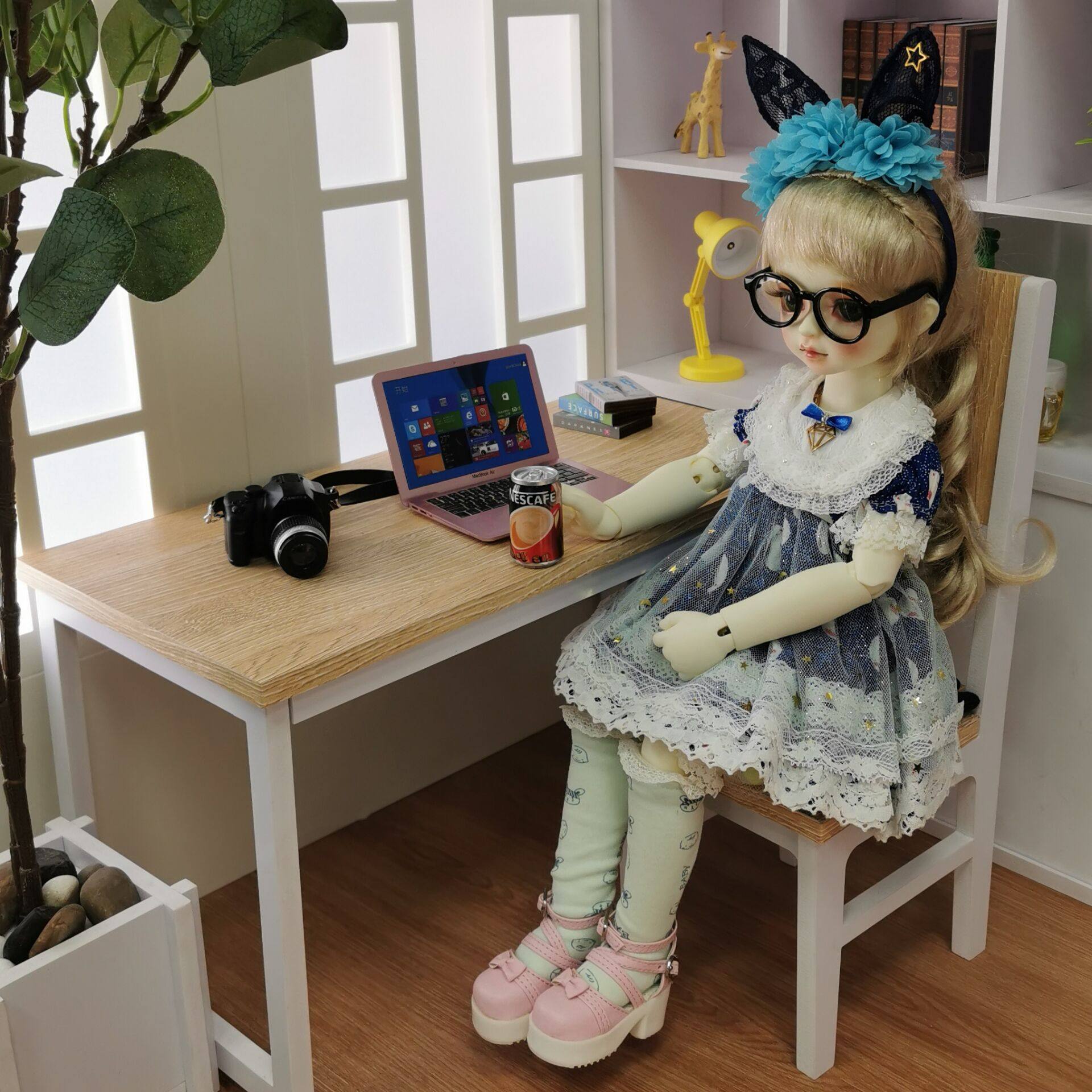 bjd/sd娃娃4分娃屋家具简易电脑桌椅写字台日常风拍照道具装饰