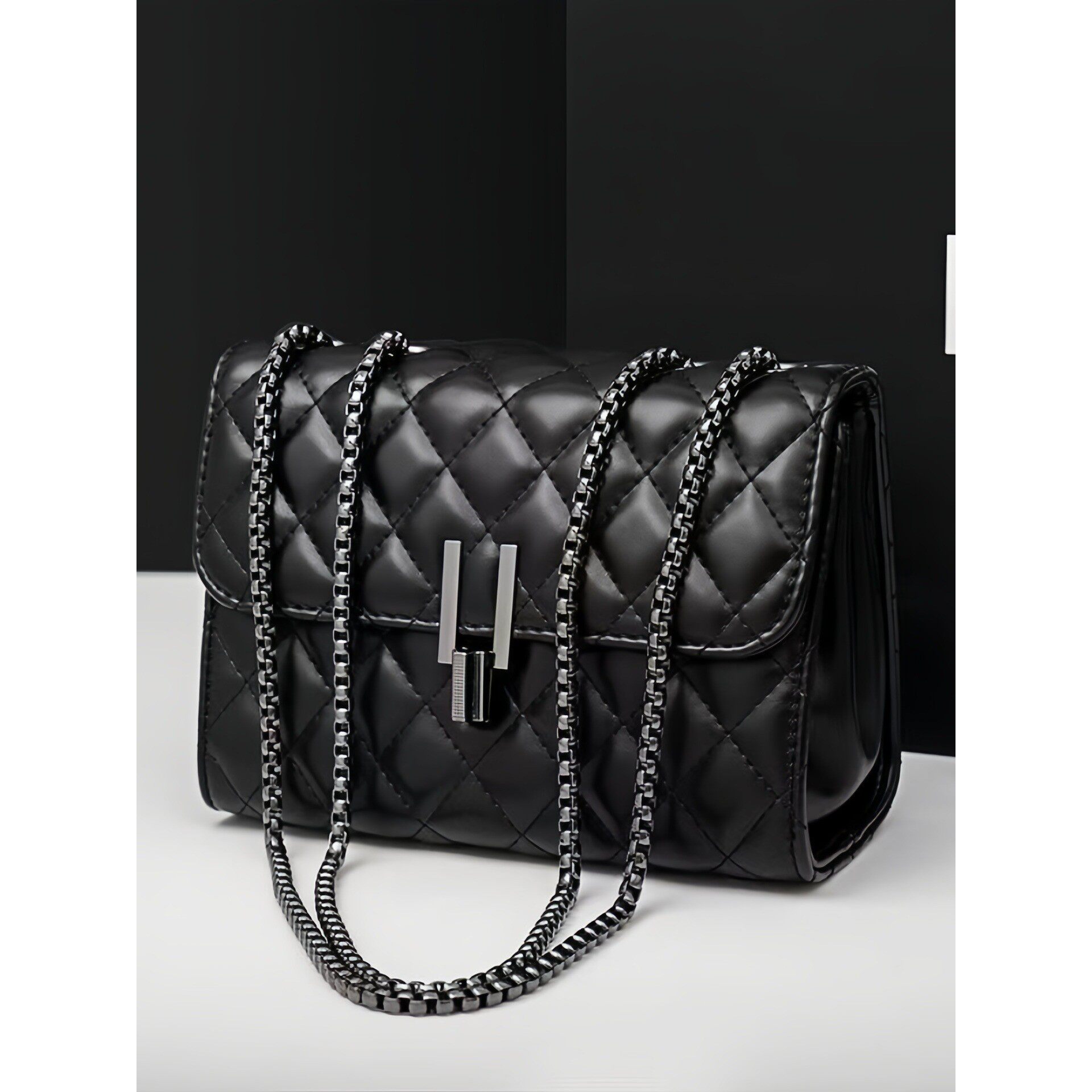 黑色包包女式2025新款大气高级感轻奢小众小香凤链条单肩斜挎包女