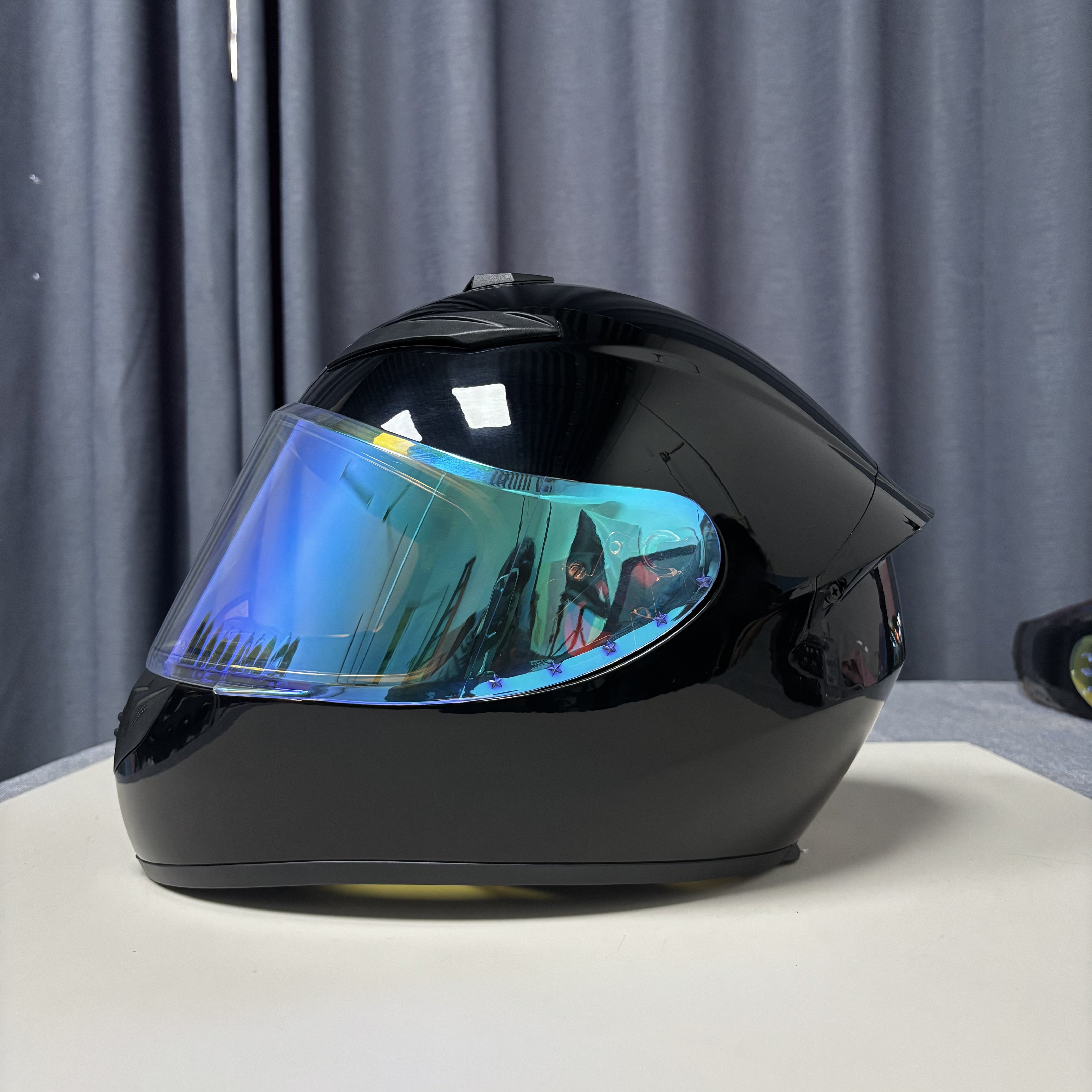 认证摩托车头盔骑行全盔男女电动车踏板机车四季蓝牙耳机防雨骑手