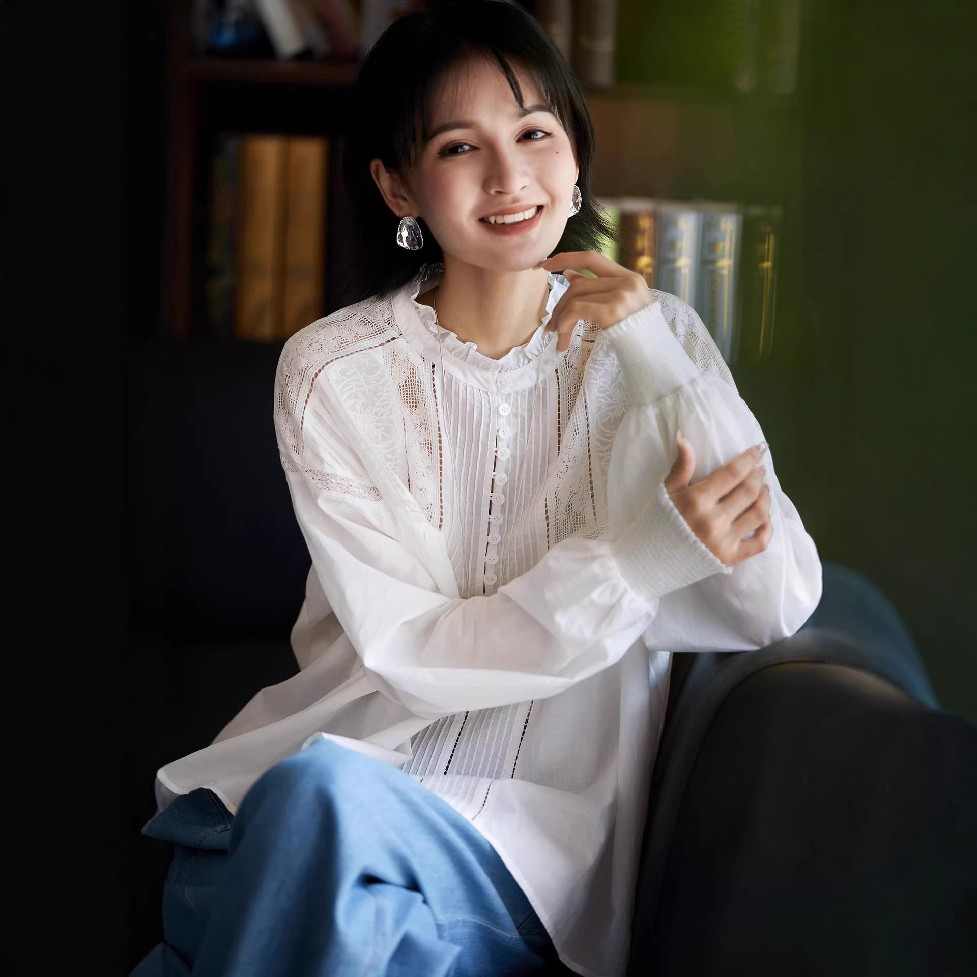 宽松下摆纯棉娃娃服南油高端女装春新款法式镂空刺绣衬衫轻薄透气