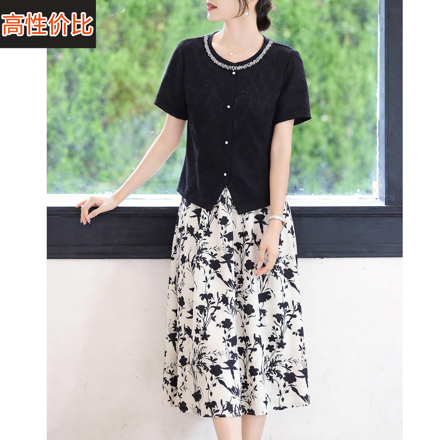 喜卉年轻时尚妈妈夏装套装裙子中老年女夏季洋派两件套短袖裙子