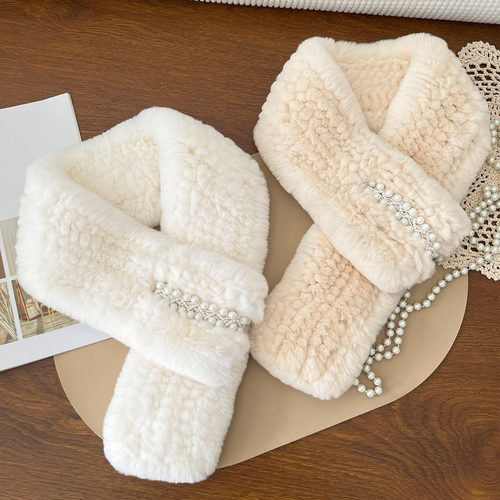 气质小香风獭兔毛围巾优雅钉珠