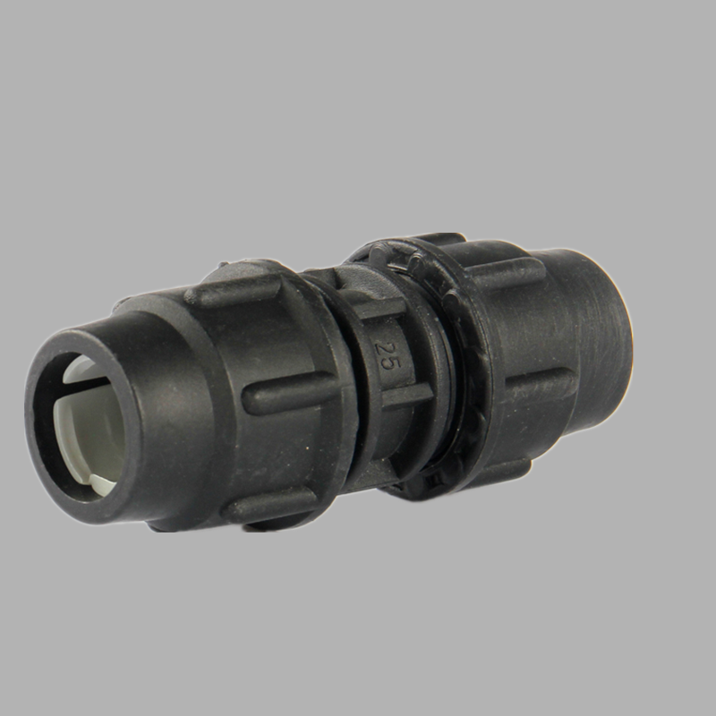 PE快接直通25PE快速直接头75黑管