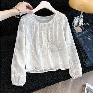 女女装 2026早春新款 衬衫 圆领小清新绣花显瘦镂空显瘦泡泡长袖 韩版