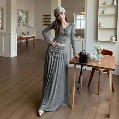 大方领蕾丝拼接上衣半身裙两件套