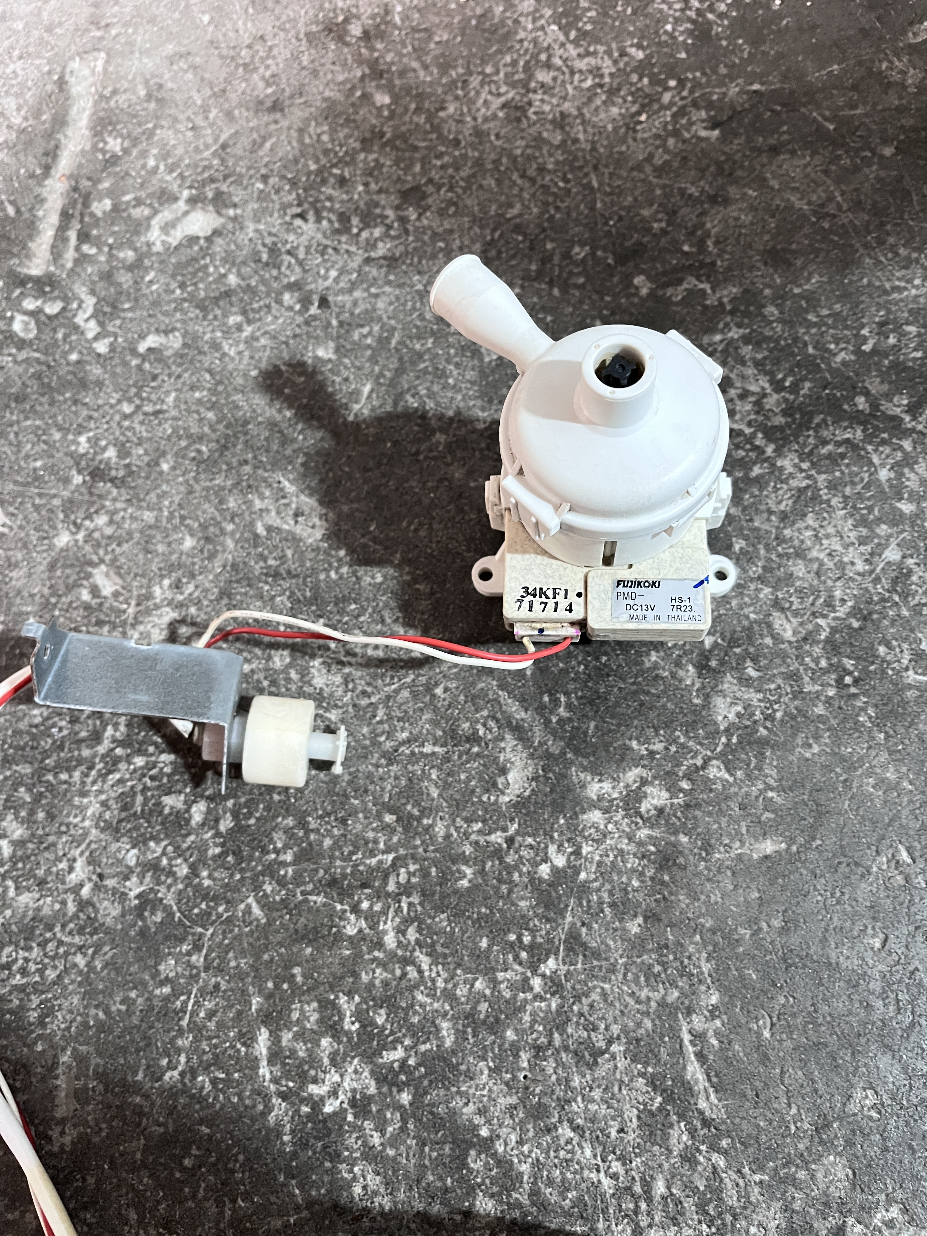 适用海信日立中央空调直流水泵排水电机马达PMD-HSSZ-1 DC13V