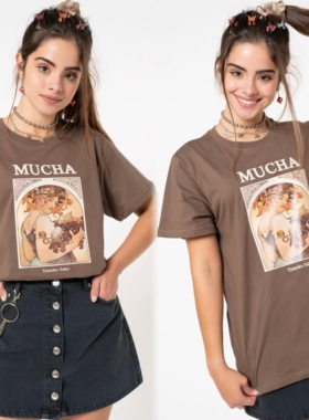 Minga复古穆夏印花T恤女咖色宽松短袖小众设计感纯棉上衣潮