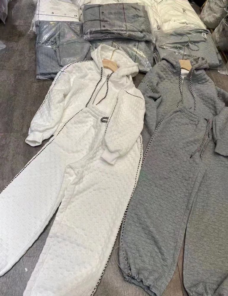 卫衣开衫两件套束脚裤洋气