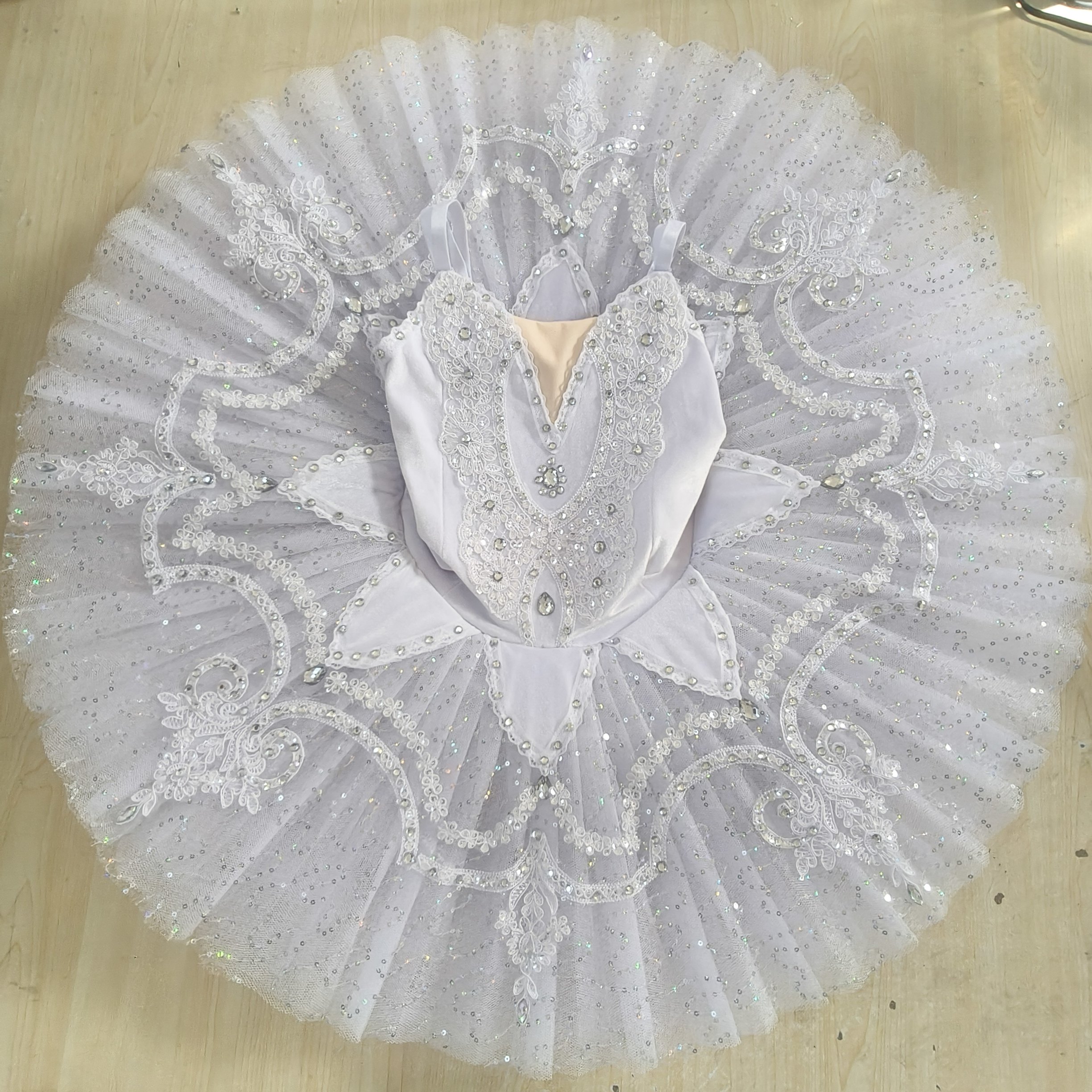 银仙子TUTU裙儿童芭蕾舞演出服专业女童天鹅湖蓬蓬裙小天鹅表演服