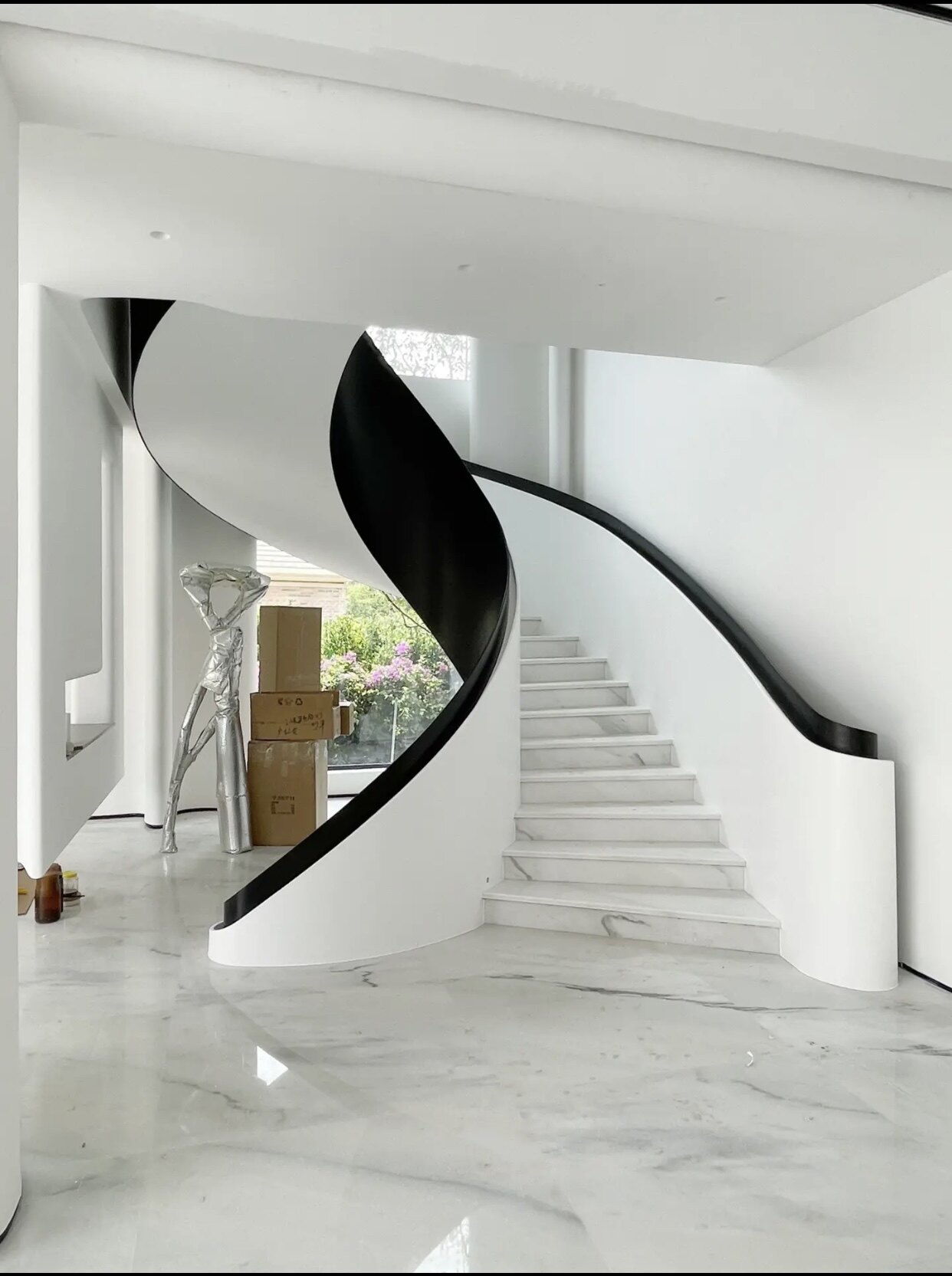 旋转楼梯钢板结构楼梯定制轻奢简约大气公寓跃层别墅整体楼梯定制