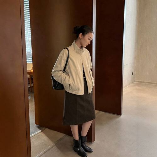 UP秋冬韩系夹棉皮衣老钱风立领