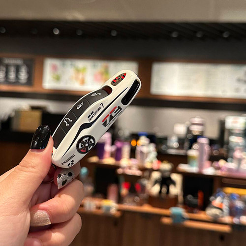 适用保时捷钥匙壳新卡宴Macan718帕拉梅拉911Taycan992钥匙扣套包