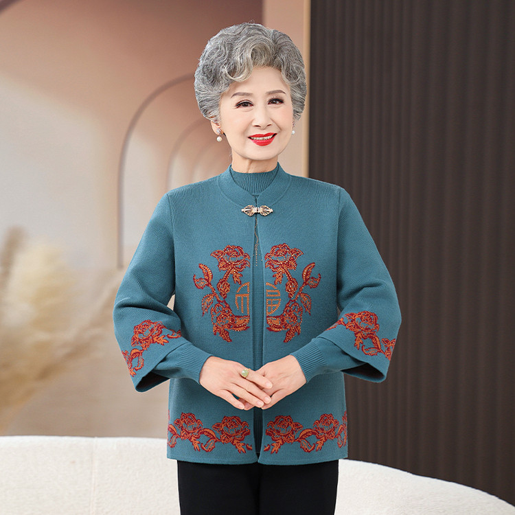 秋冬中老年女保暖针织衫两件套