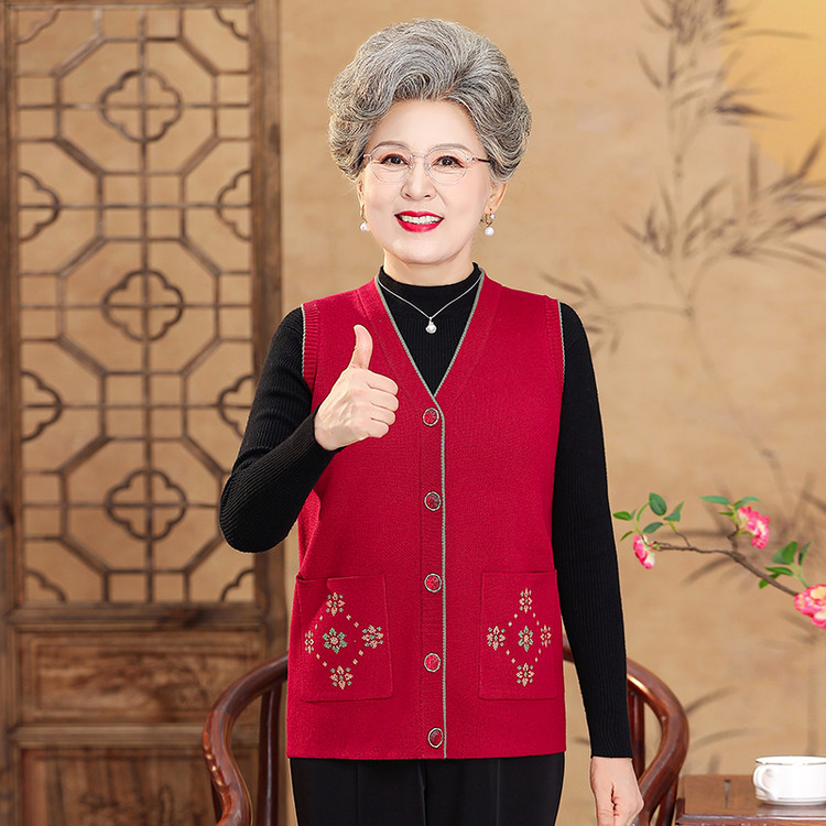 2026新款奶奶秋装针织马甲外套中老年女春秋背心马夹洋气宽松上衣