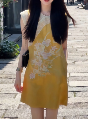 黄色白花蕾丝边无袖新中式马甲式
