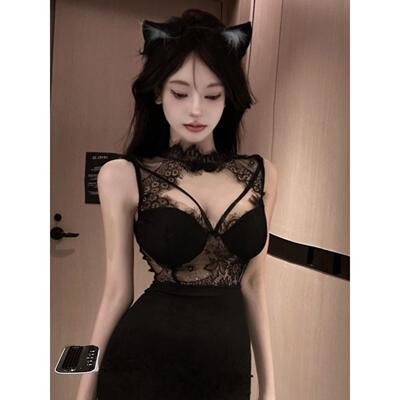 格格家 网红主播性感少女圆领镂空气质蕾丝拼接透气包臀连衣裙潮