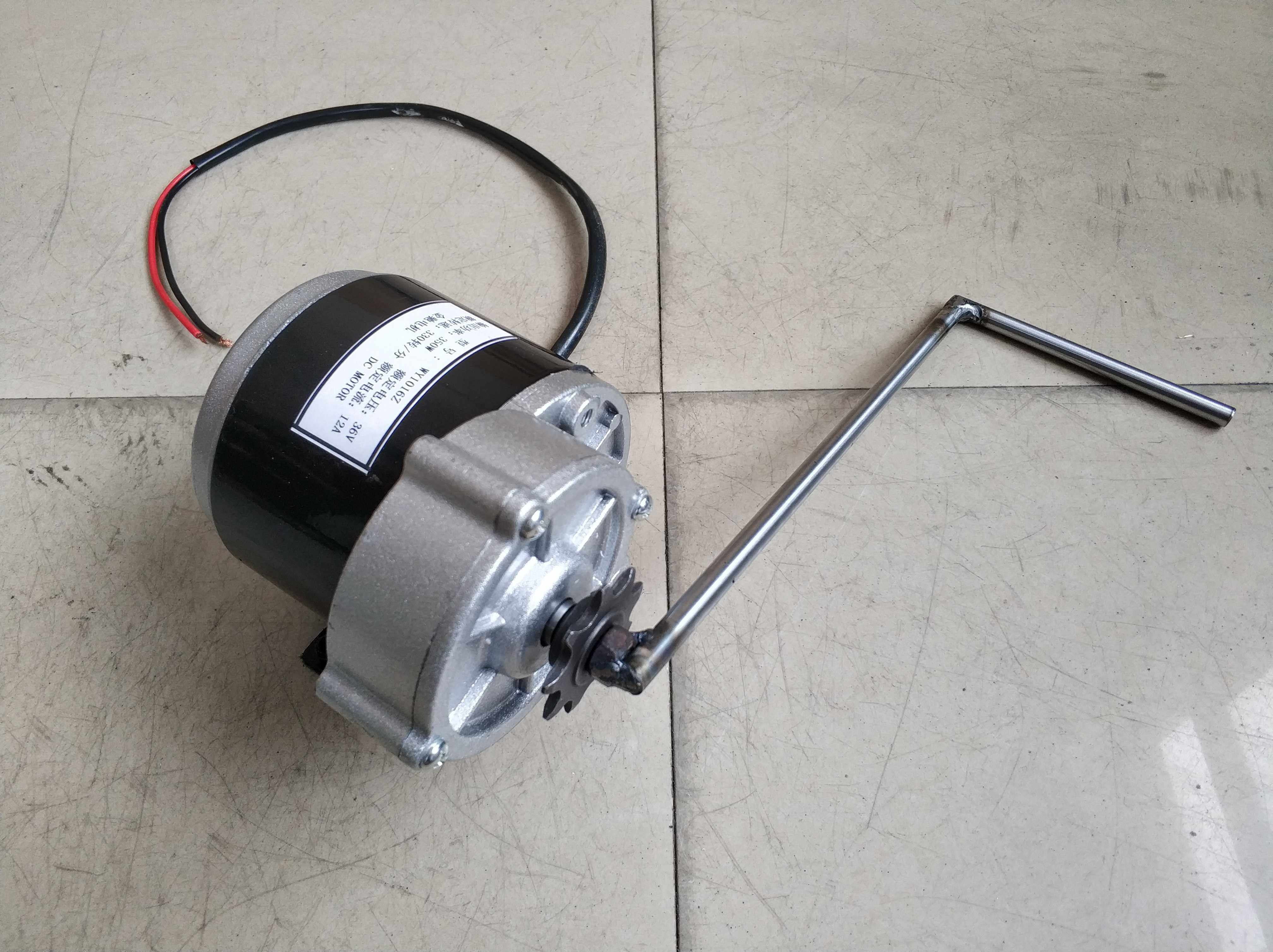 低速手摇发电机80转12V36伏350瓦永磁脚踏风力水力大功率电瓶充电