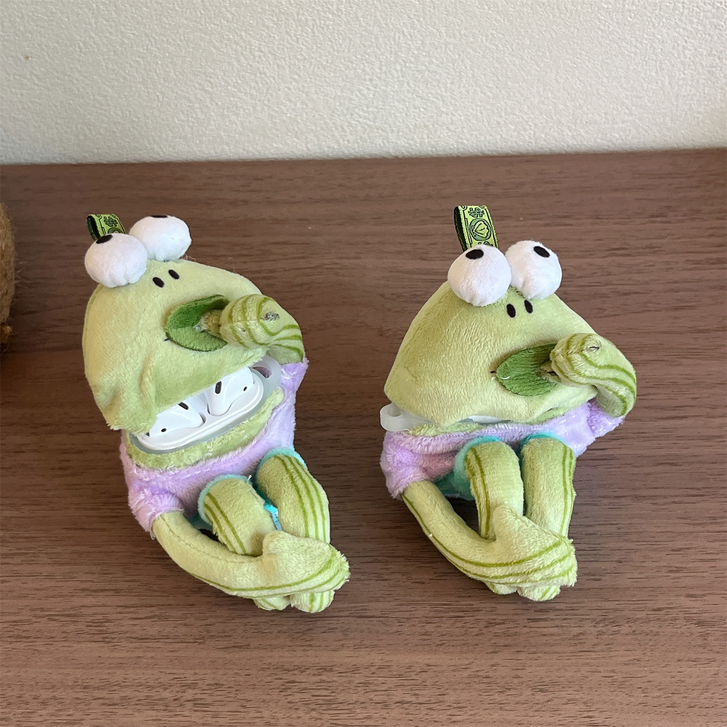 萌趣可爱毛绒比奇堡耳机保护套