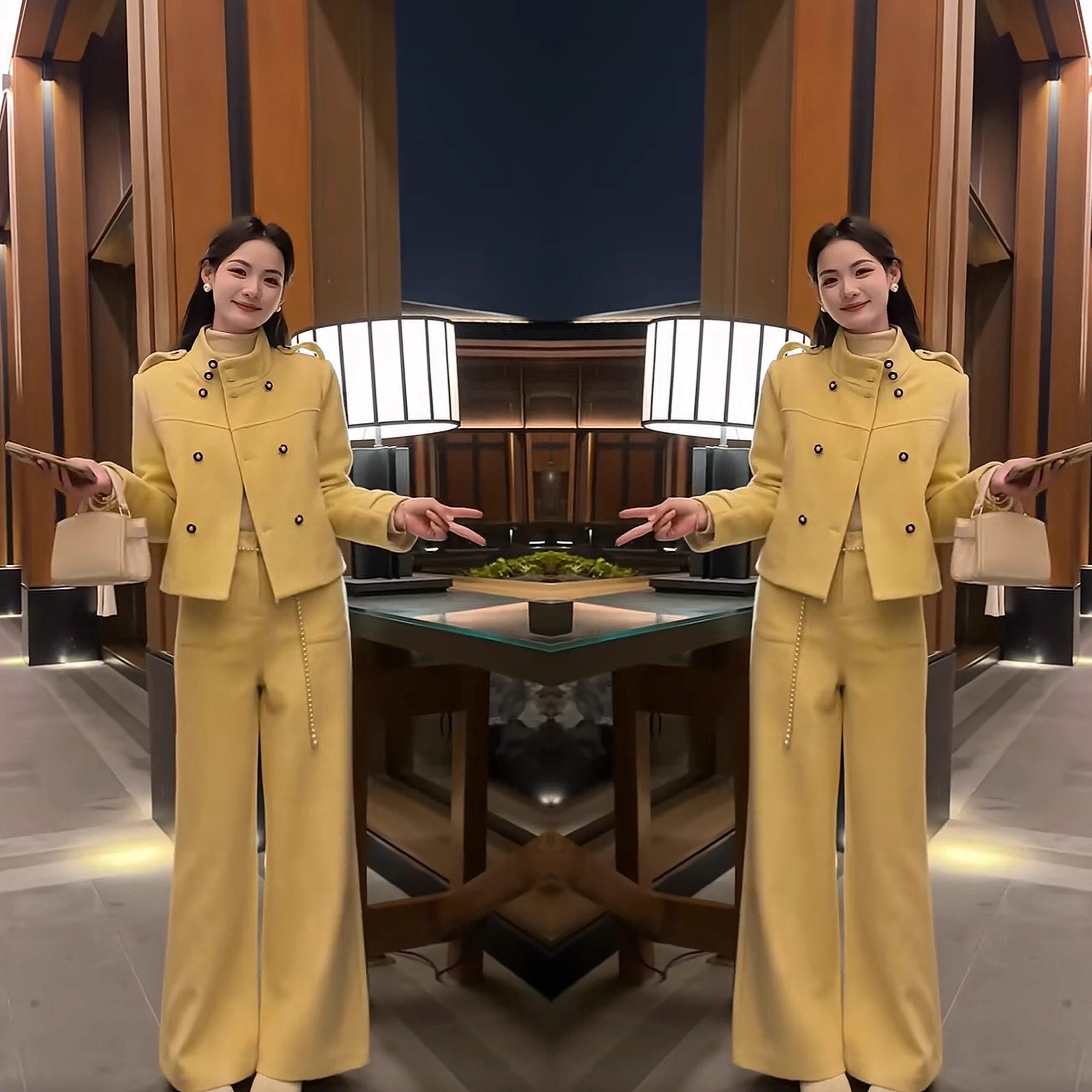 小香风黄色立领双排扣套装