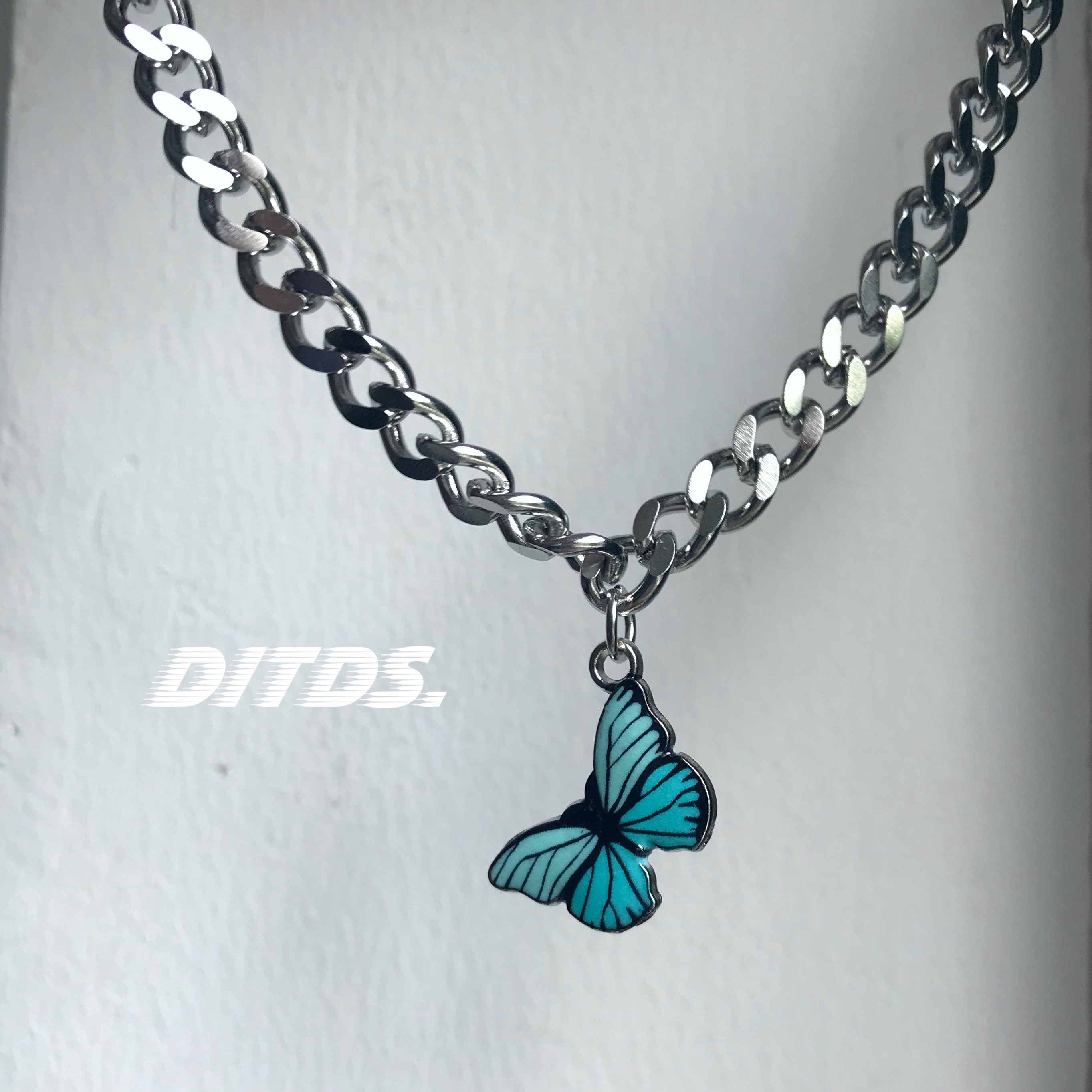 潜入深海*lisa同款定制钛钢蝴蝶蹦迪少女 甜酷街头粗链锁骨链