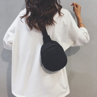 简约轻便胸包女2026新款 休闲百搭斜挎包运动旅游骑行单肩小背包潮