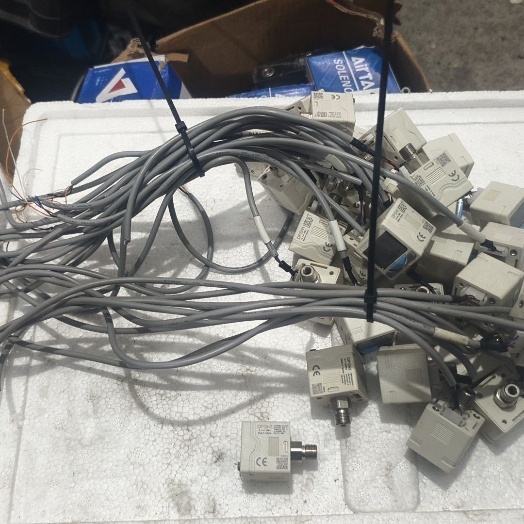 高精密数显压力表DPSN1   正压  -0.1- 1