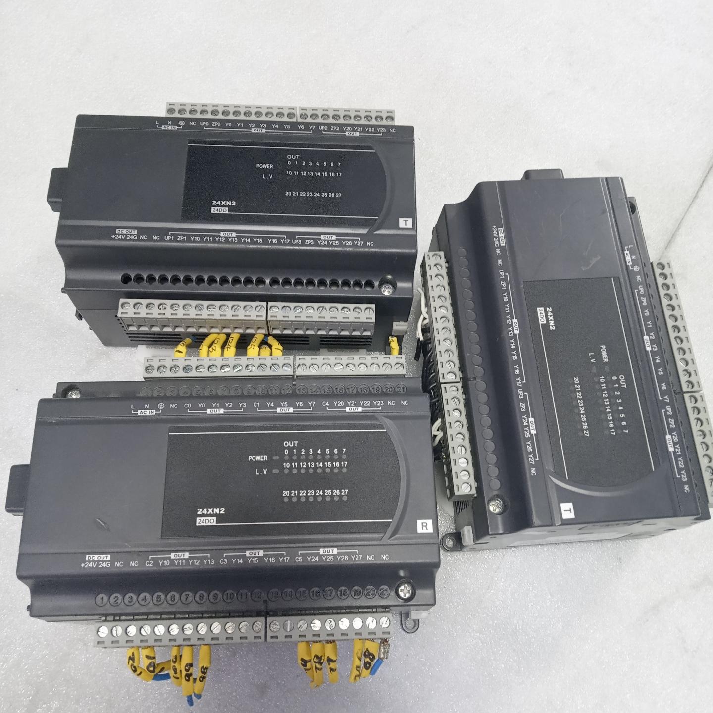 台达PLC模块 型号DVP24XN200R和DVP24XN2