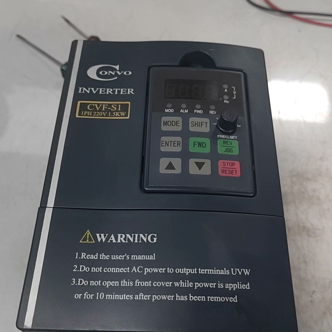 康沃变频器1.5KW CVF-S1-2S0015B 成色如图