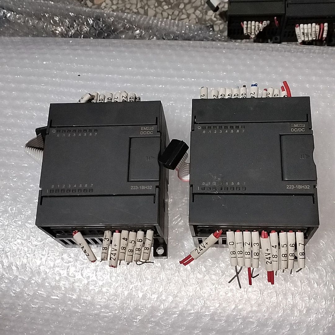 合信EM223 CTS7 223-1PH32 8点输入8点继