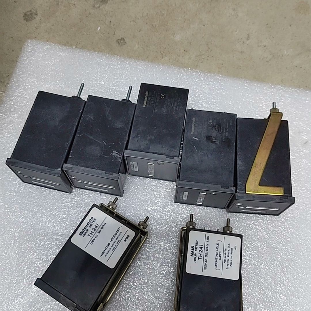 （日本制造）计数器TH141 100V有5只。TH241