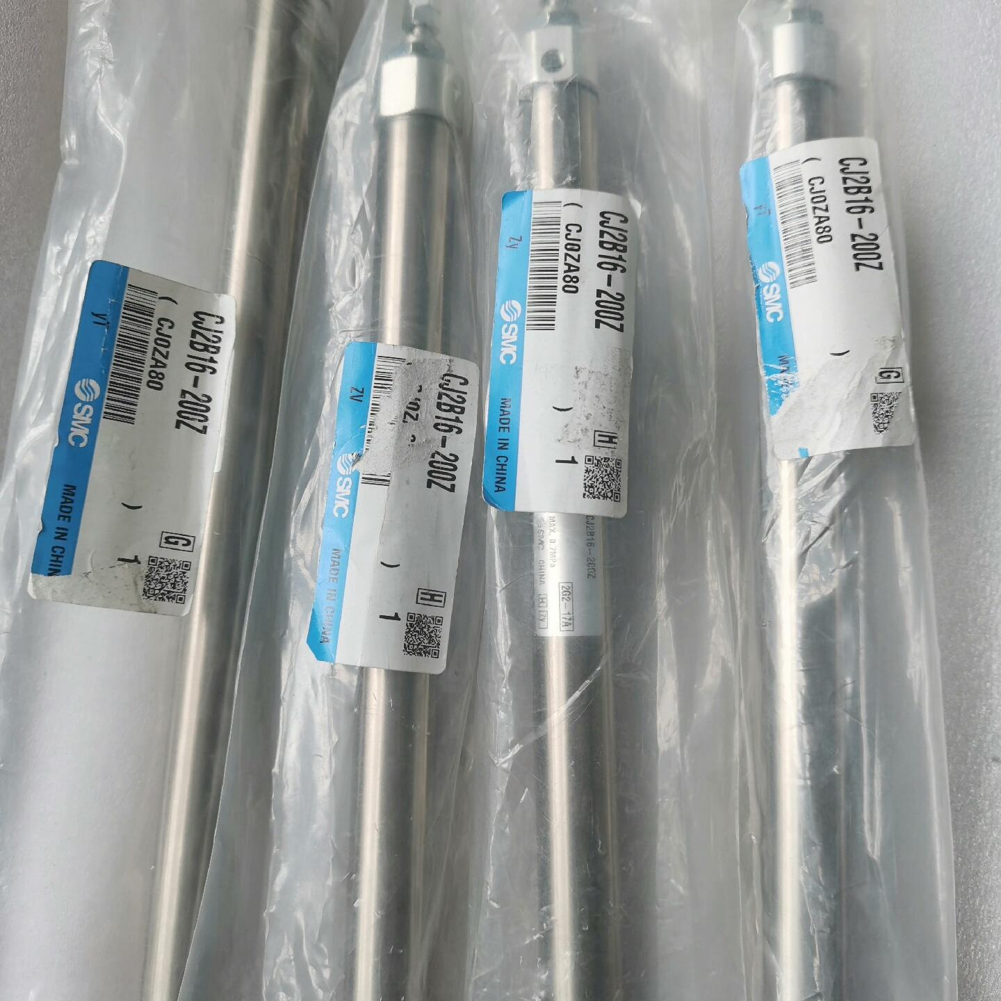 气缸 CJ2B16-200Z 实物图 有5