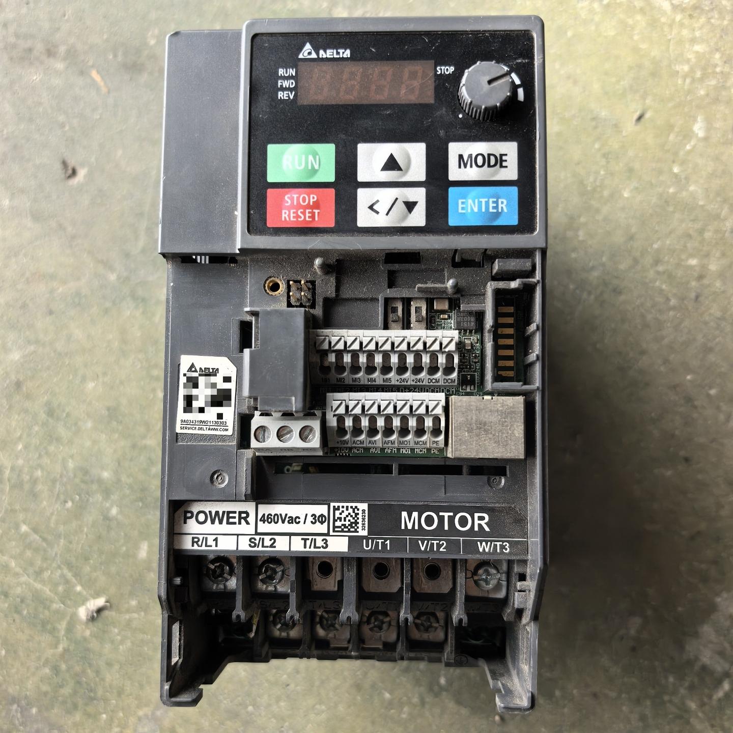 台达变频器VFD9A0ME43ANNAA 实物图拍摄 通电不